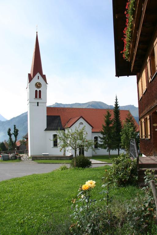 Gasthof Hirschen Sibratsgfäll Esterno foto