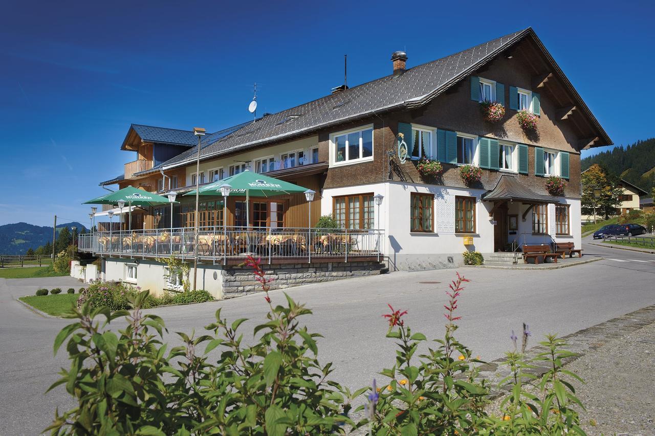 Gasthof Hirschen Sibratsgfäll Esterno foto